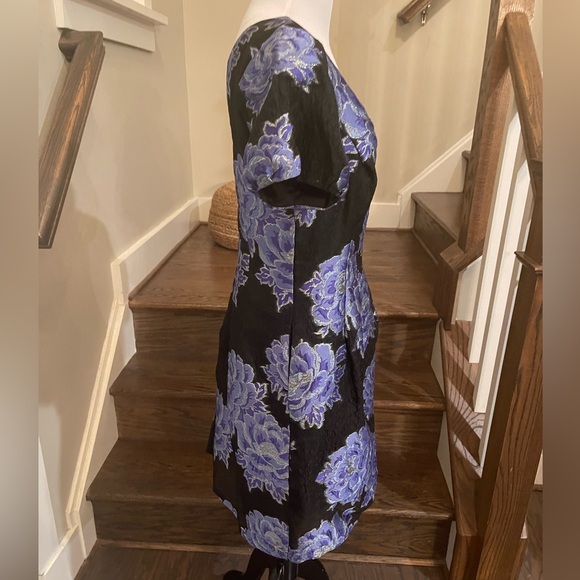 Mark and James for Badgley Mischka Floral SZ 6 NWT - Picture 4 of 11